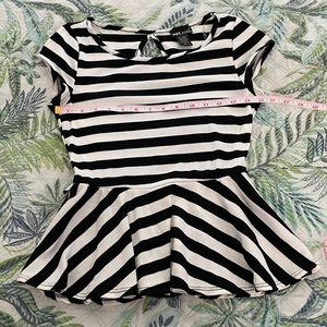 Black and white stripe top